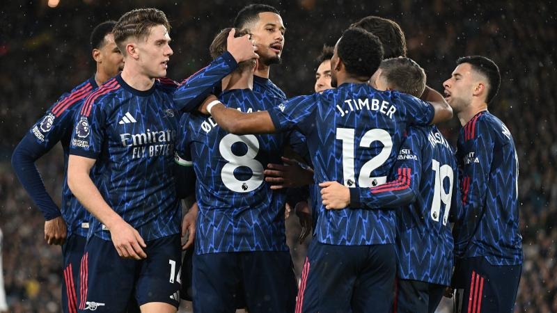 [运动一起赢]贵州贵阳：九九重阳以球会友 贵州老年气排球赛开幕